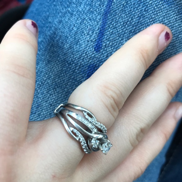 My old wedding ring - Picture 5 of 5